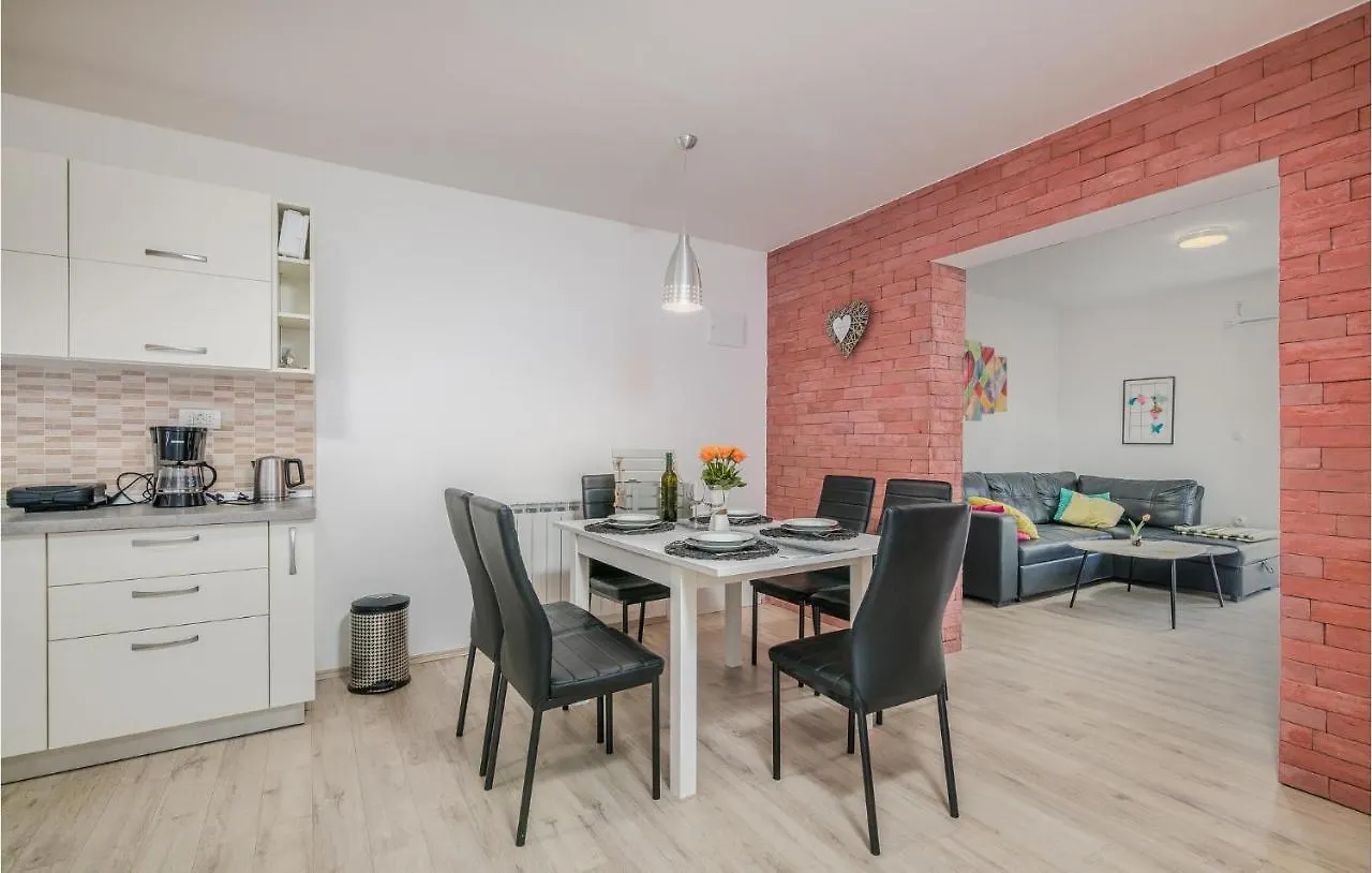 Stunning Apartment In Vrbnik With Kitchen
